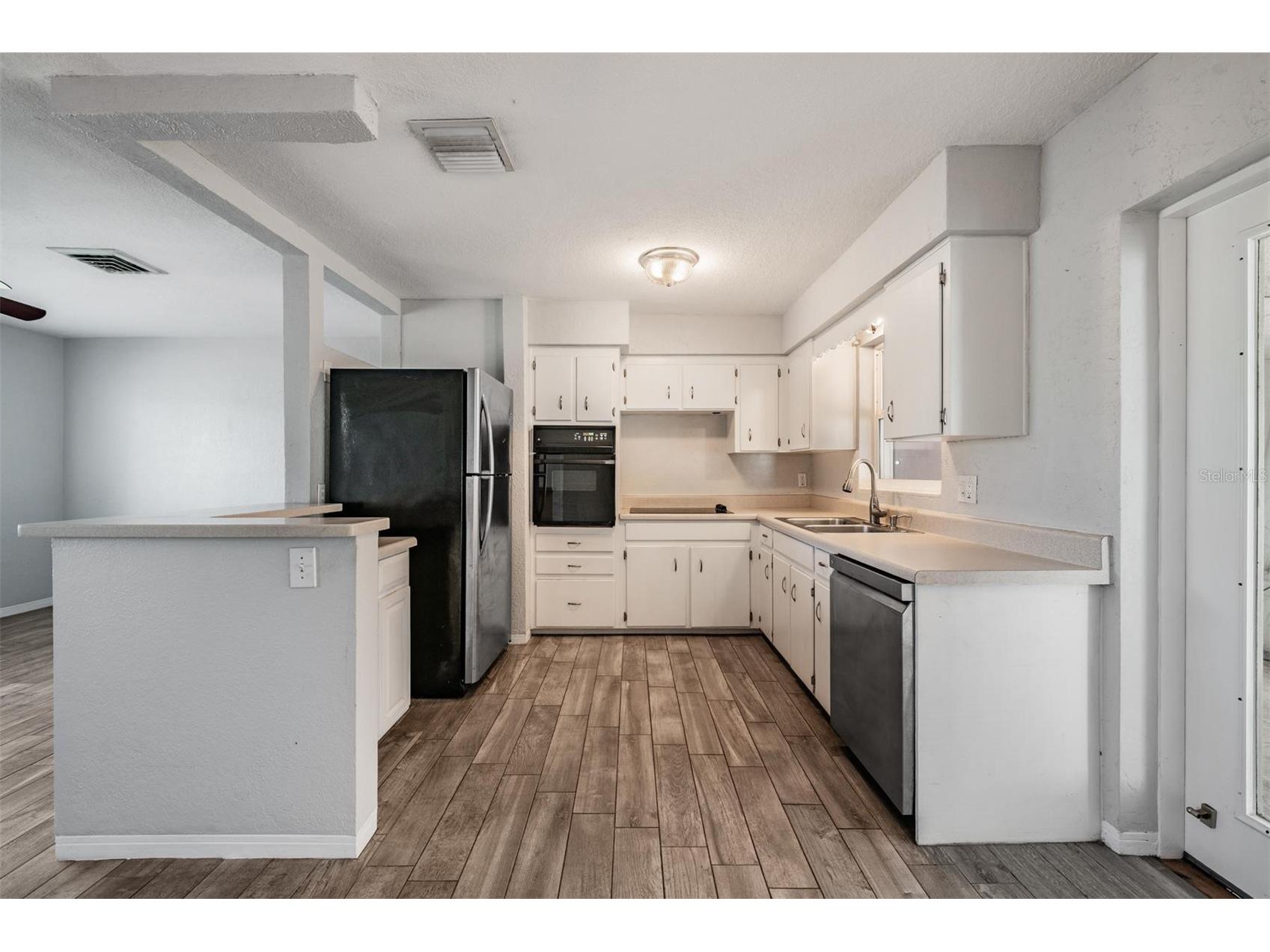 5744 58th Avenue N Saint Petersburg FL 33709 TB8482634 image13
