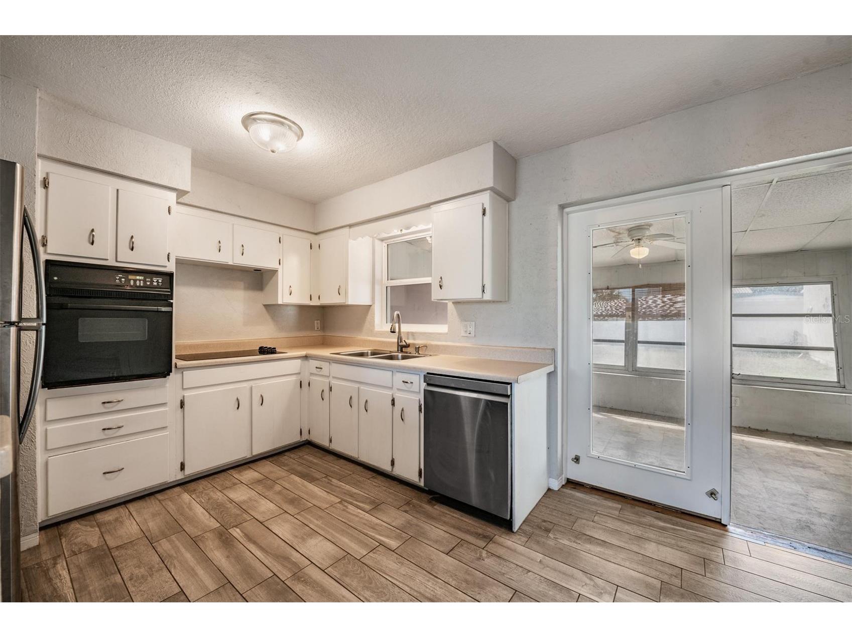 5744 58th Avenue N Saint Petersburg FL 33709 TB8482634 image14