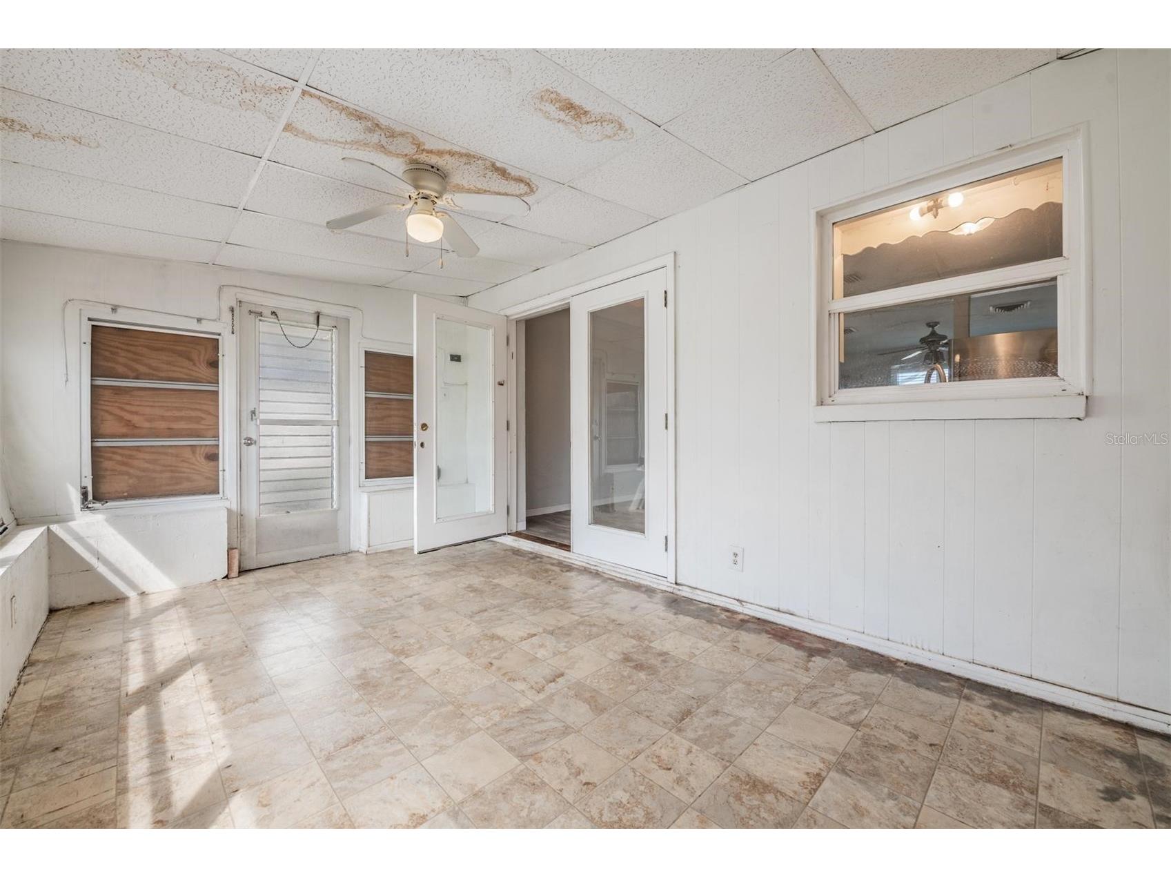 5744 58th Avenue N Saint Petersburg FL 33709 TB8482634 image24