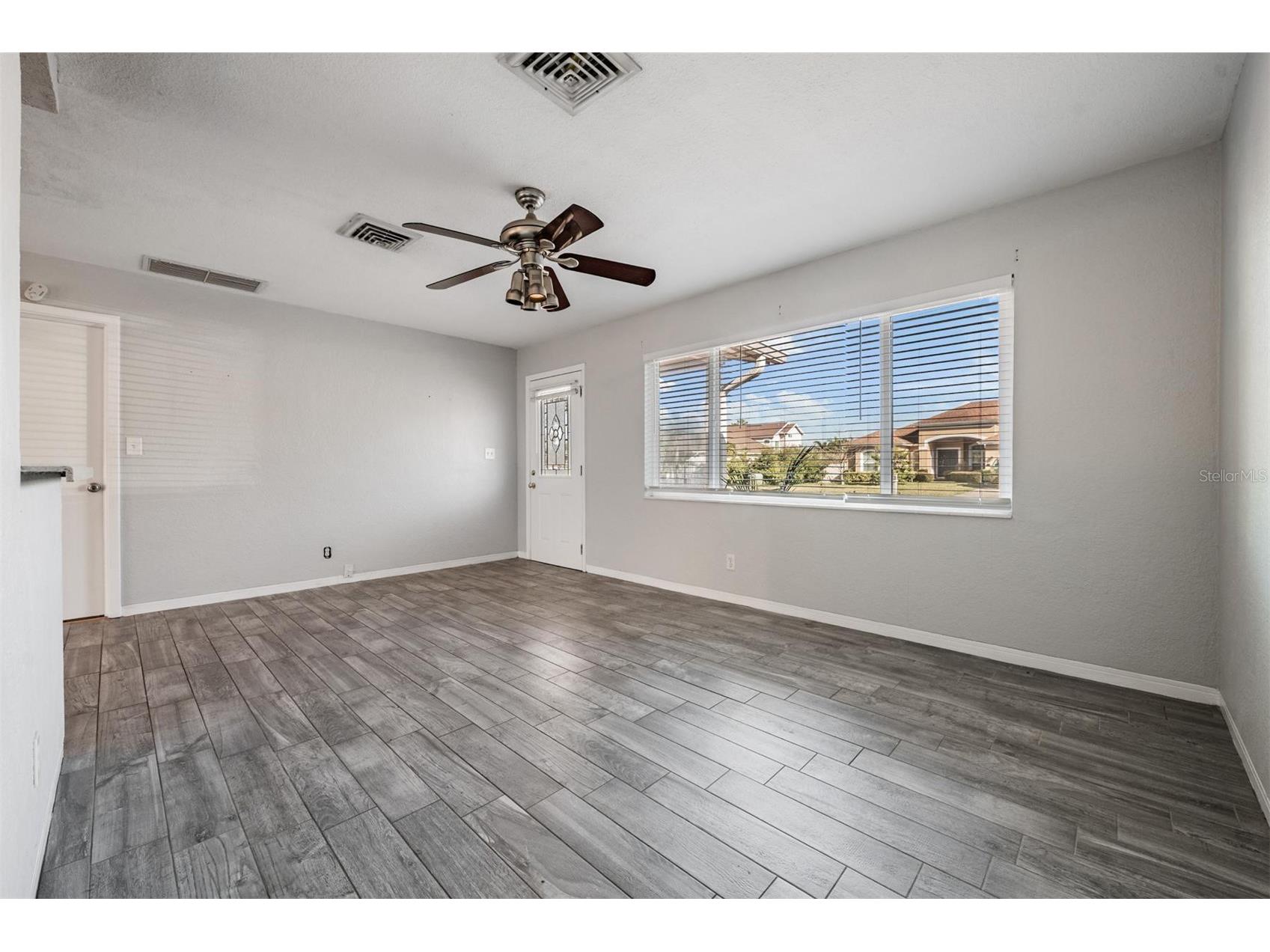 5744 58th Avenue N Saint Petersburg FL 33709 TB8482634 image7