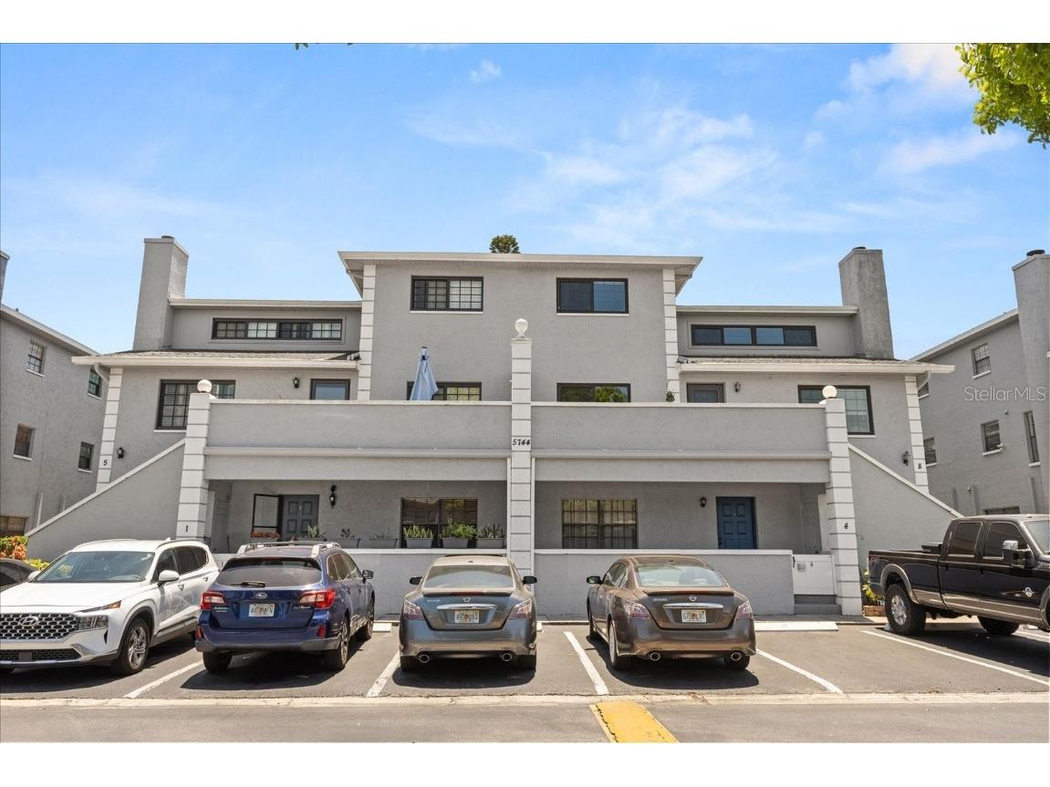 5744 Calais Boulevard N #4 Saint Petersburg FL 33714 O6303966 image1
