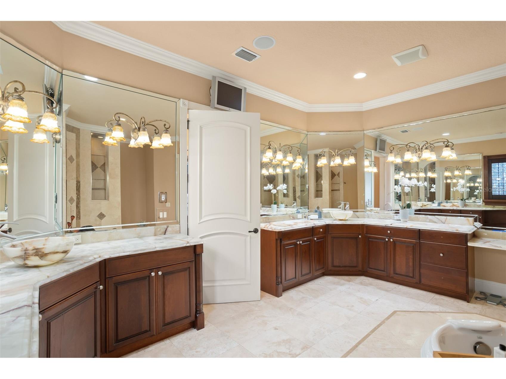 5745 Emerington Crescent Orlando FL 32819 - LAKE CHASE / BUTLER CHAIN O6382015 image65