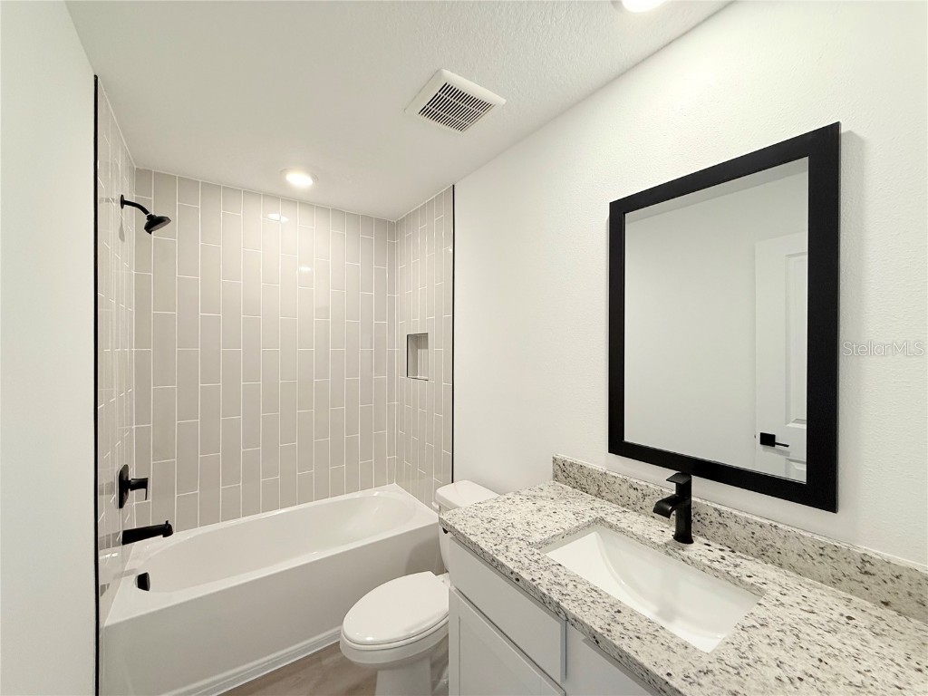 5745 Helmsman Court Tampa FL 33619 TB8416009 image17