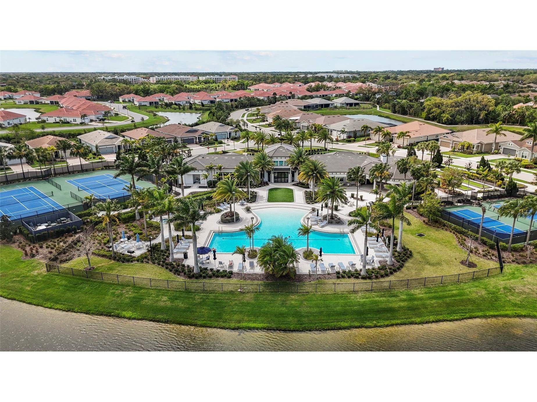 5745 Long Shore Loop Sarasota FL 34238 A4686023 image53