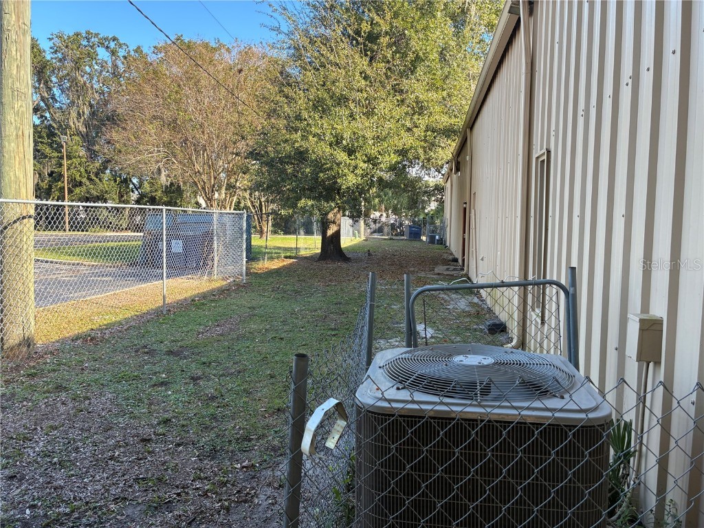 5745 Pershing Avenue Orlando FL 32822 S5140485 image3