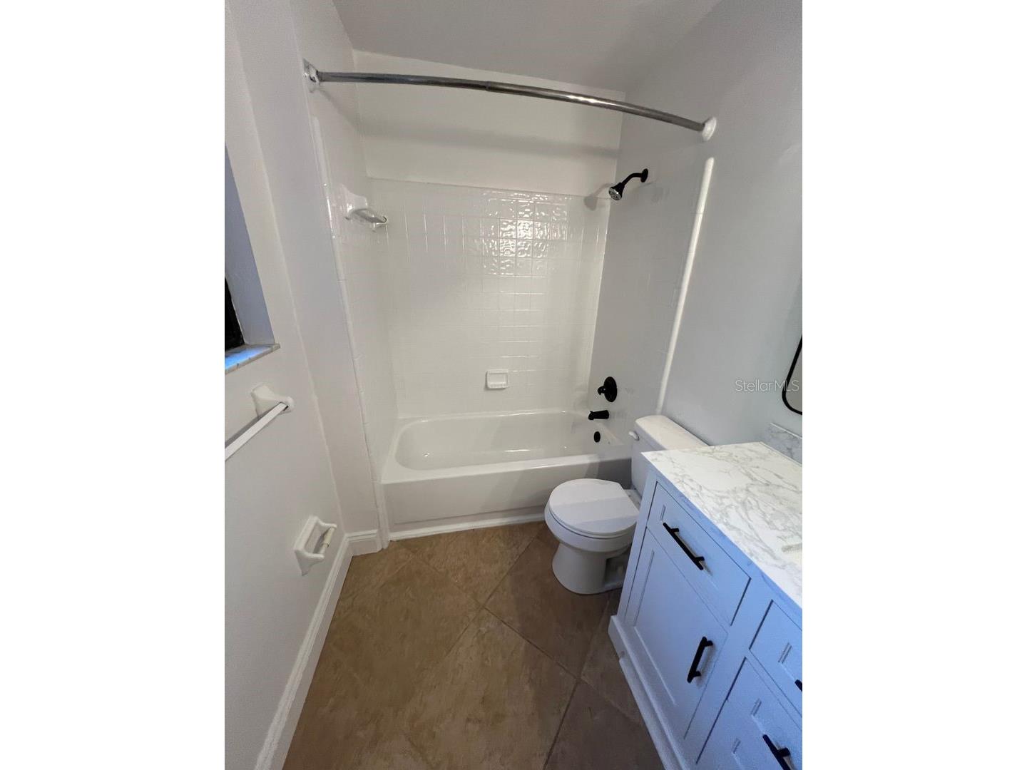 5745 SW 10th Place Gainesville FL 32607 GC538555 image14