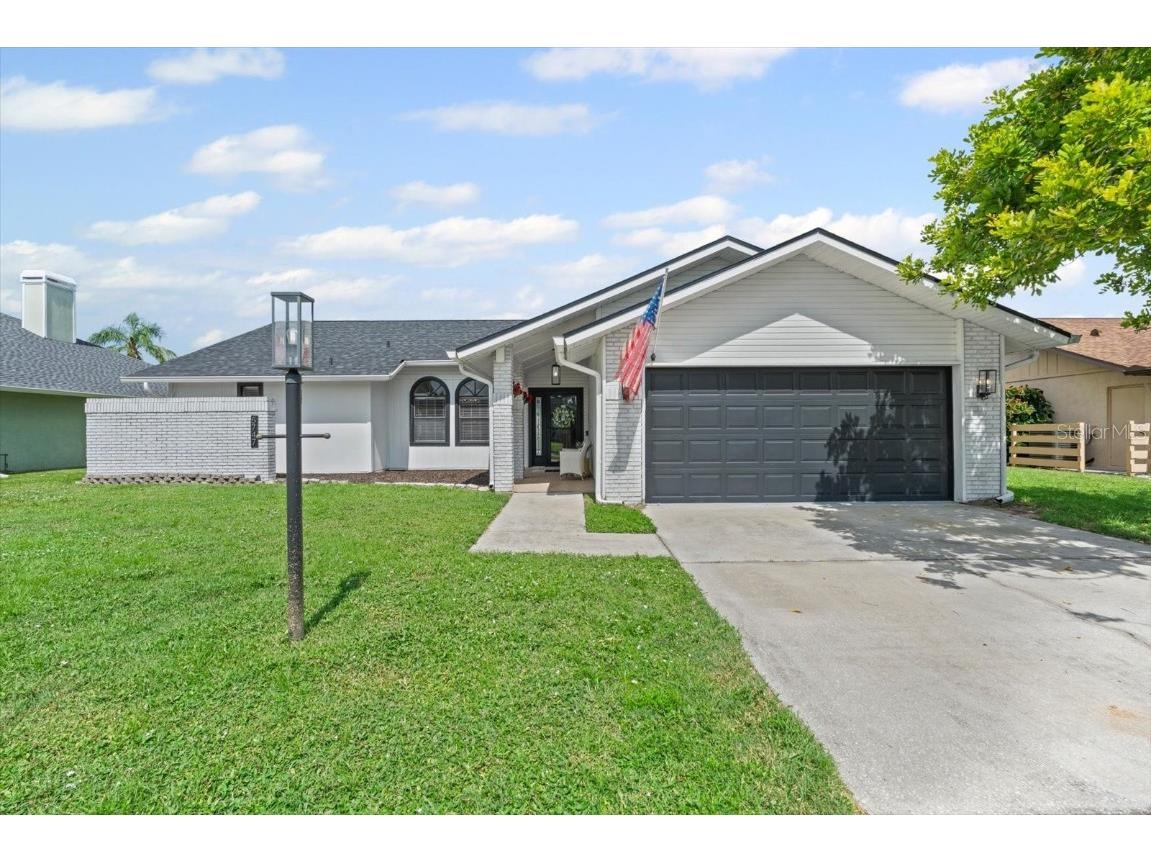 5747 39th Street Circle E Bradenton FL 34203 A4661285 image1