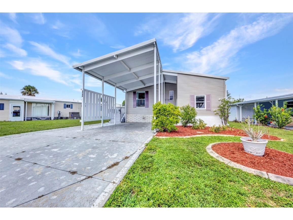 5748 Holiday Park Boulevard North Port FL 34287 C7512668 image1