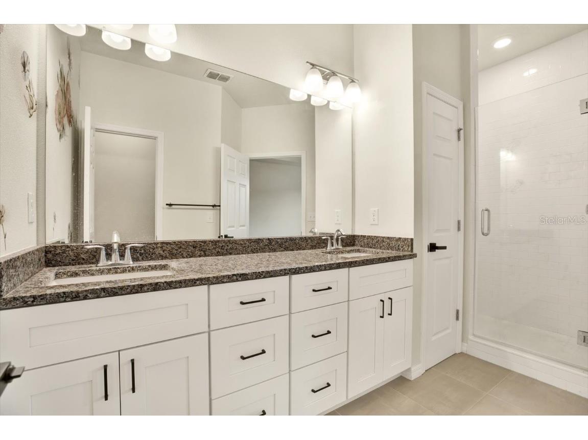 5749 Desert Rose Place Tampa FL 33615 TB8414480 image17