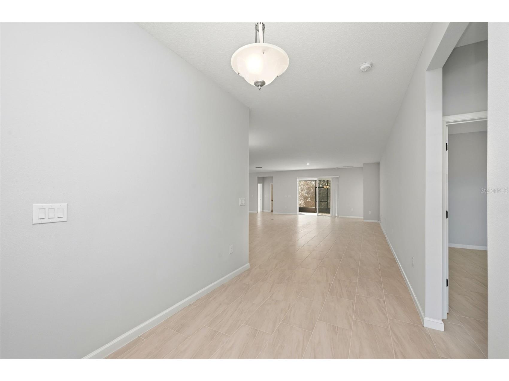 575 Avila Place Howey In The Hills FL 34737 O6376248 image4