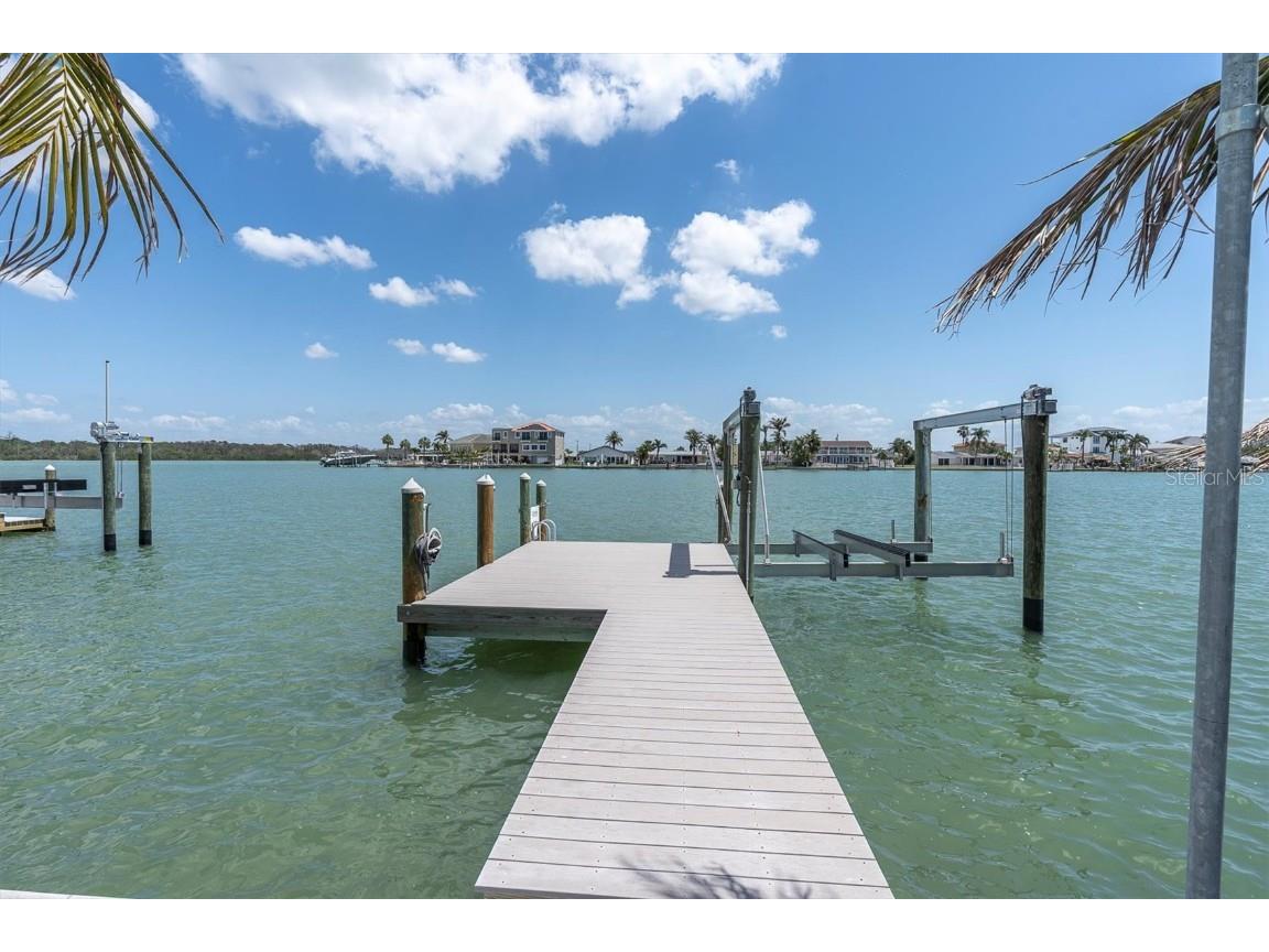 575 Crystal Drive Madeira Beach FL 33708 - BOCA CIEGA BAY TB8365585 image33