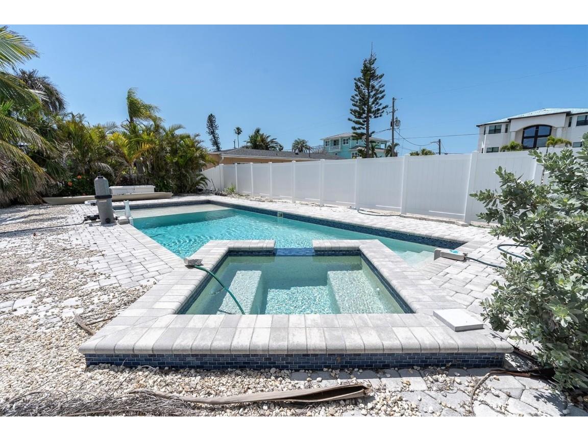 575 Crystal Drive Madeira Beach FL 33708 - BOCA CIEGA BAY TB8365585 image37