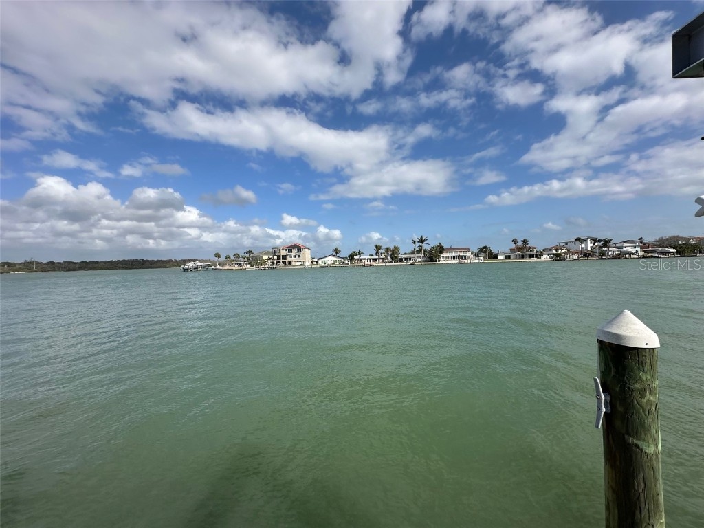 575 Crystal Drive Madeira Beach FL 33708 - BOCA CIEGA BAY TB8365585 image9