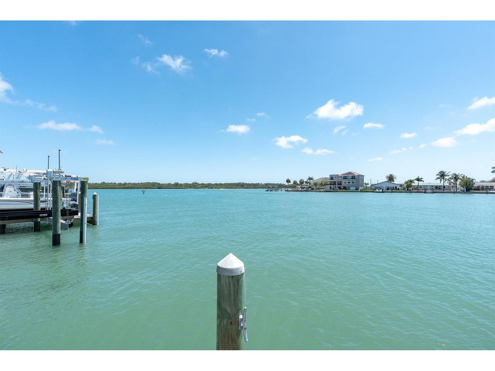 575 Crystal Drive Madeira Beach FL 33708 - BOCA CIEGA BAY TB8504147 image16