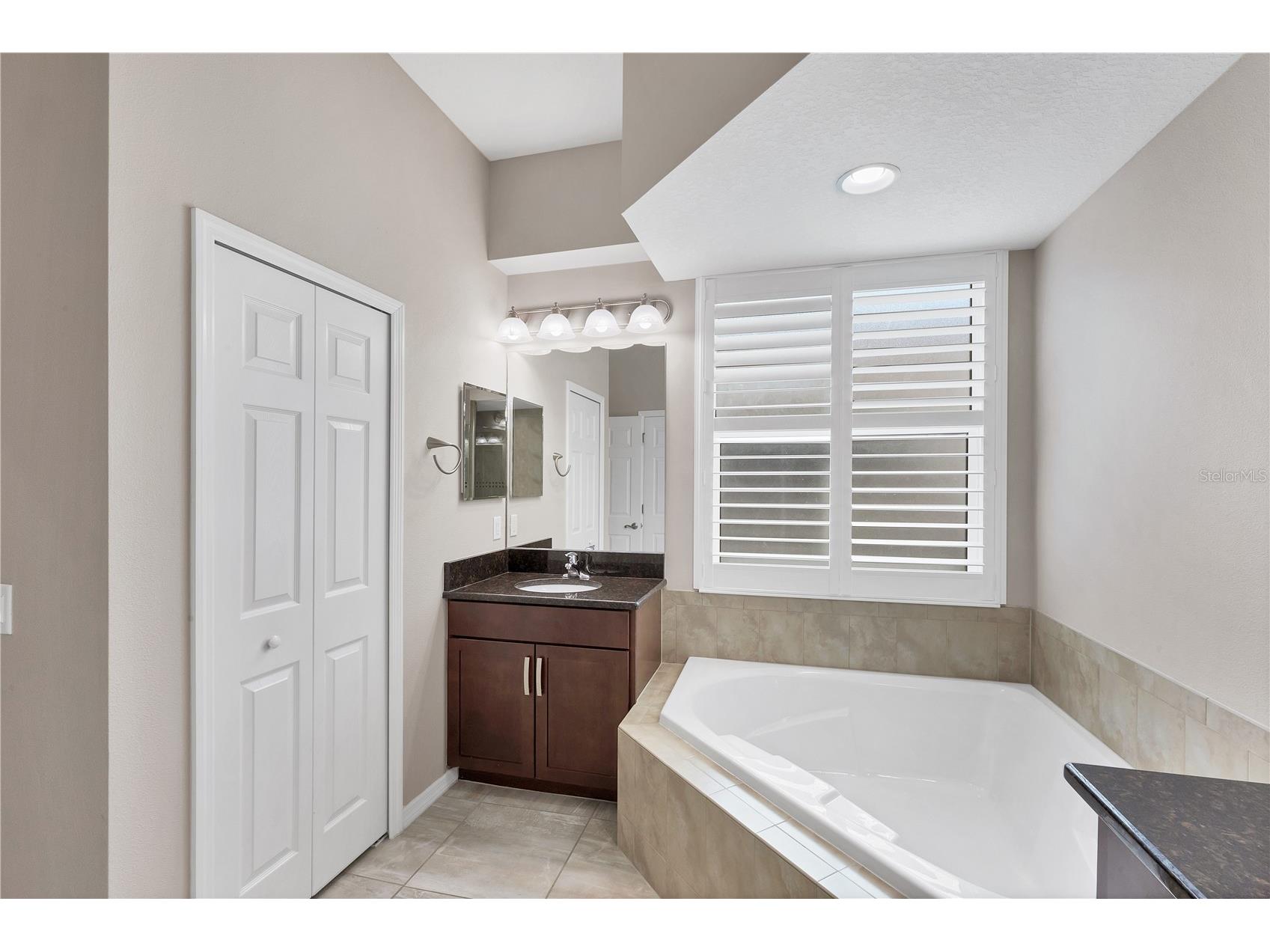 575 Fore Drive Bradenton FL 34208 A4676649 image27