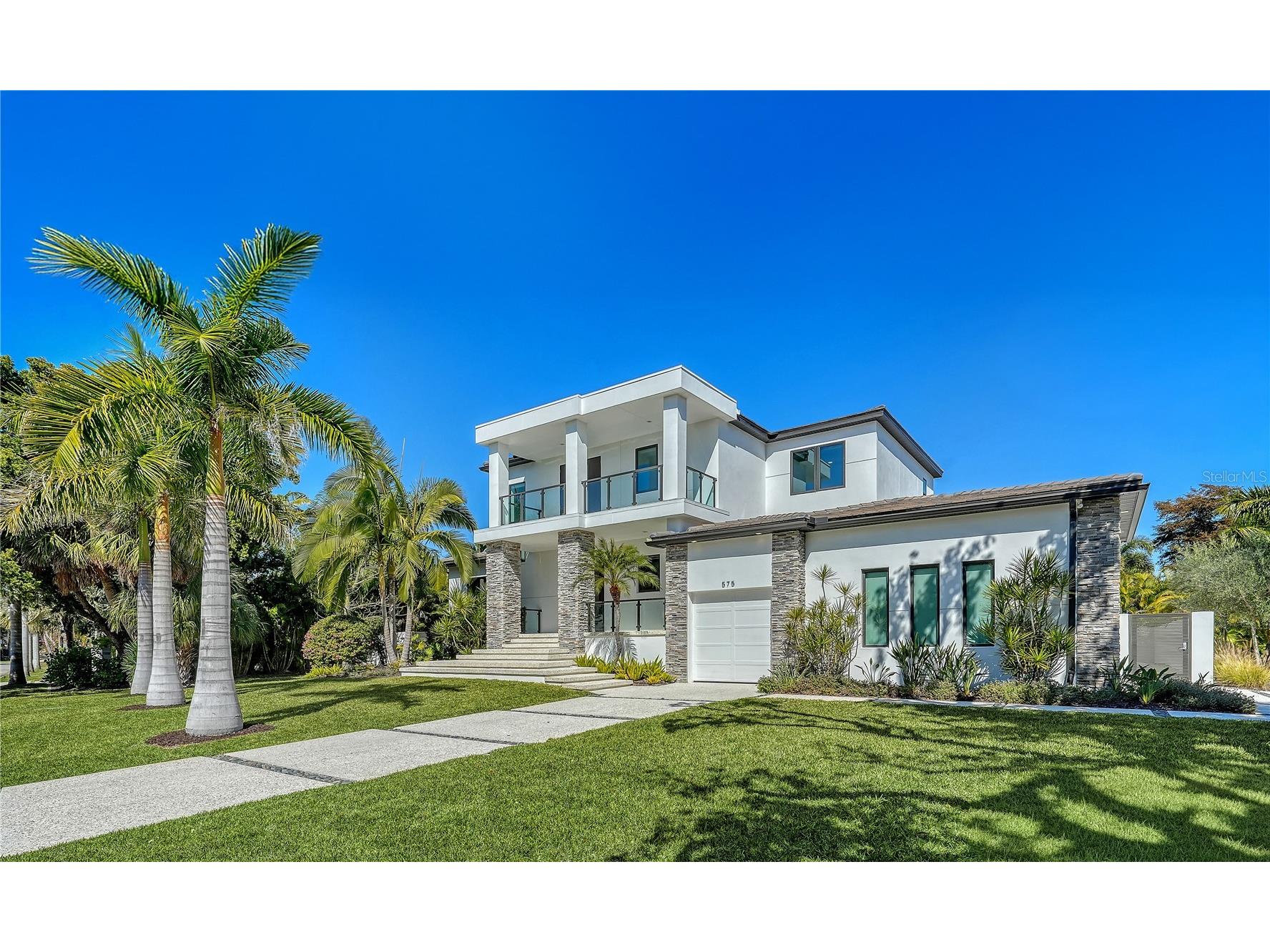 575 S Spoonbill Drive Sarasota FL 34236 A4682428 image1