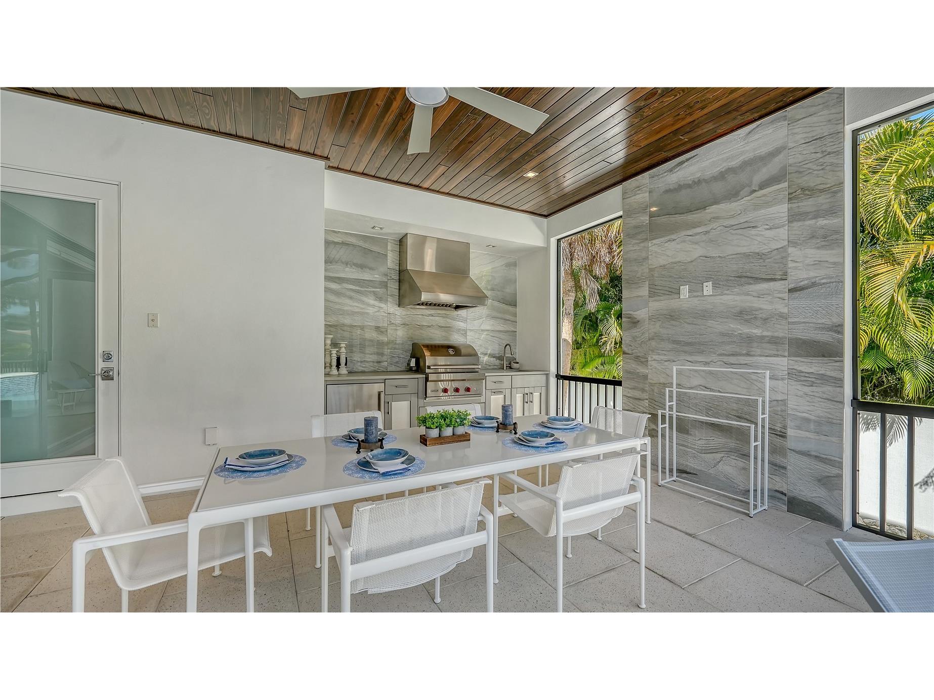 575 S Spoonbill Drive Sarasota FL 34236 A4682428 image10