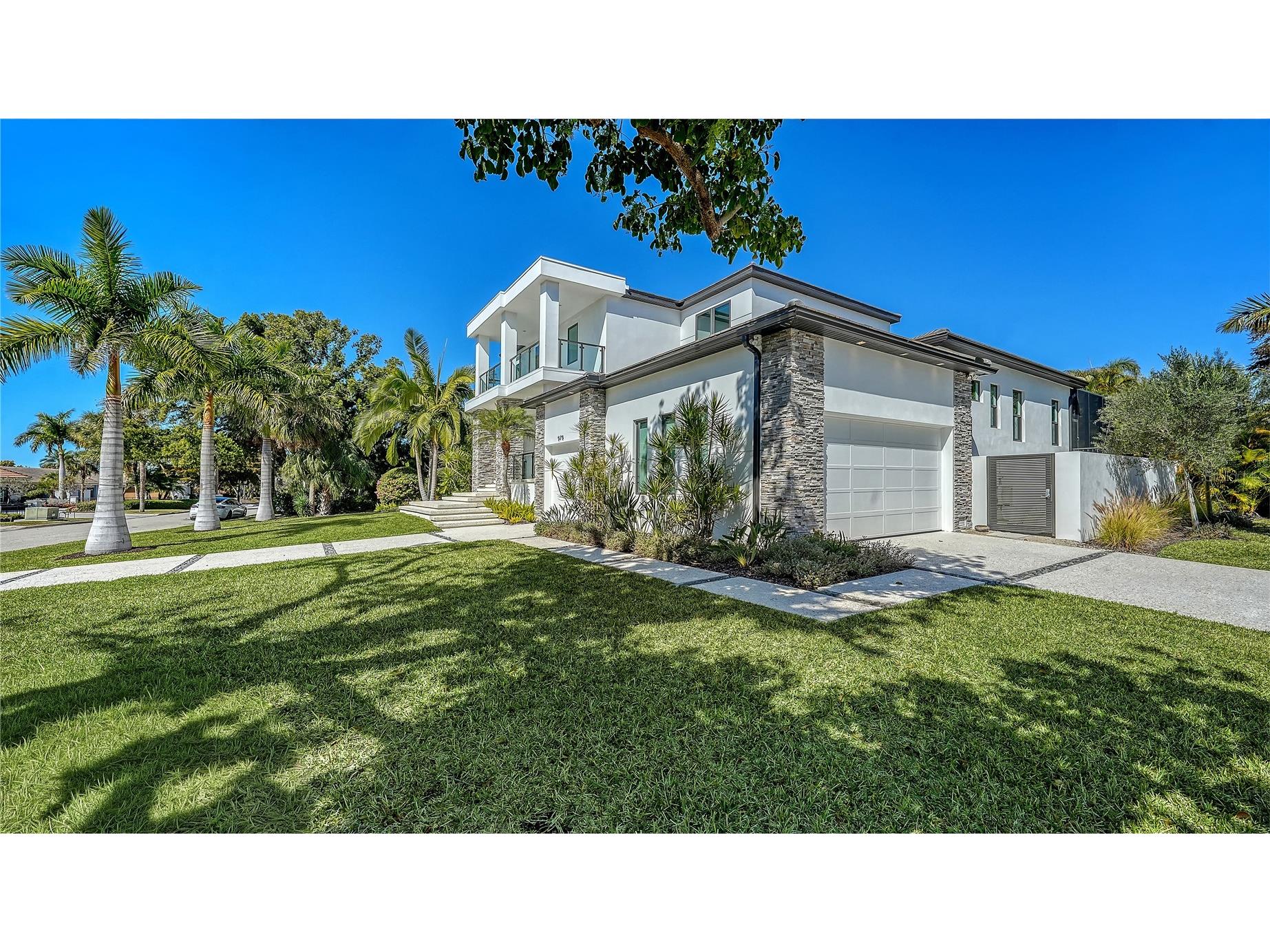 575 S Spoonbill Drive Sarasota FL 34236 A4682428 image3