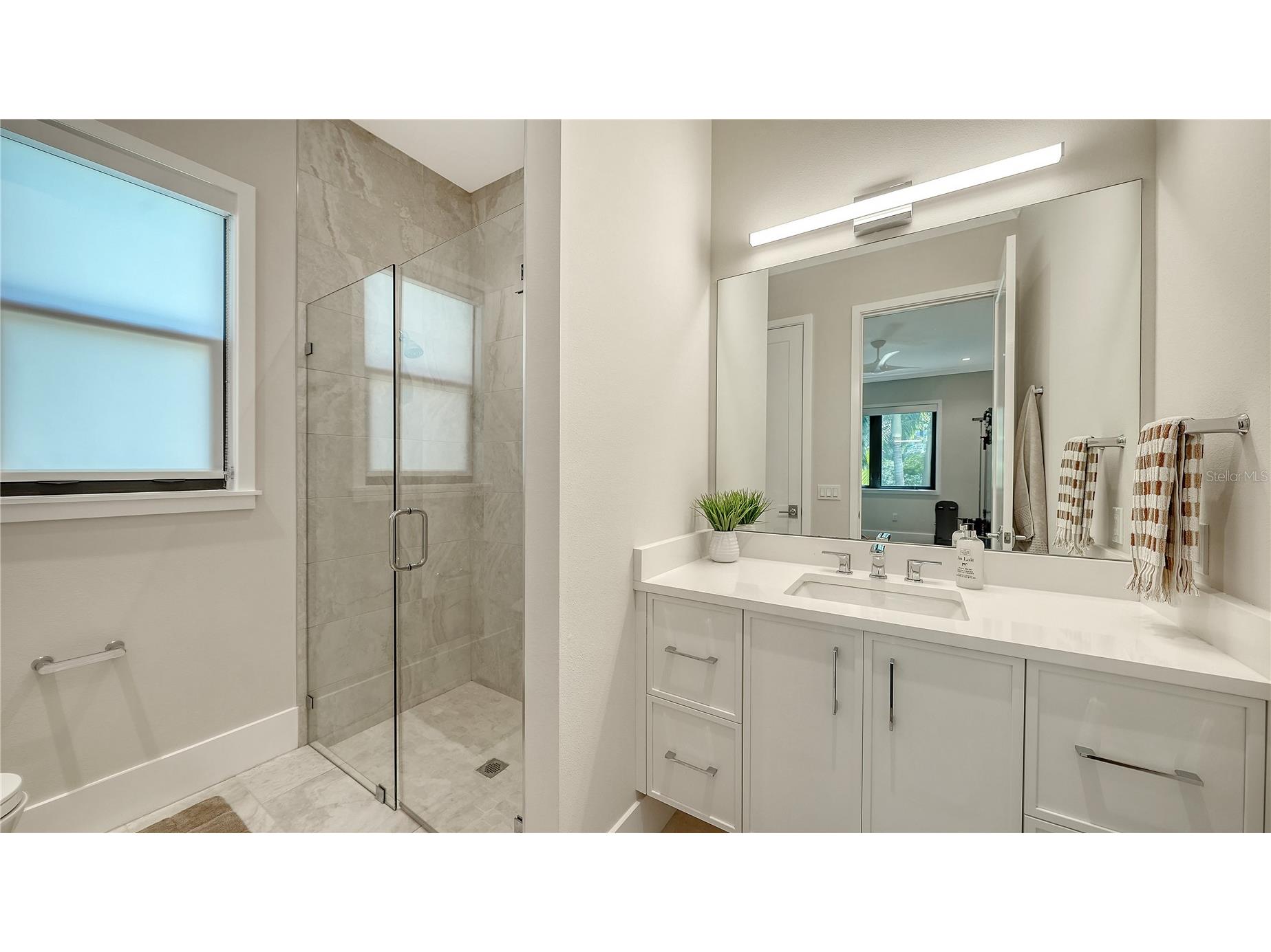 575 S Spoonbill Drive Sarasota FL 34236 A4682428 image34