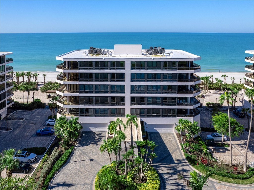 575 Sanctuary Drive #A304 Longboat Key FL 34228 - GULF OF MEXICO A4642970 image1