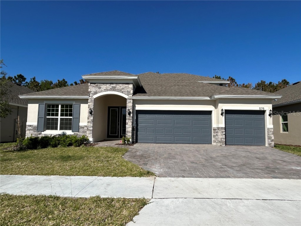 575 Via Bella Court Howey In The Hills FL 34737 O6193322 image1