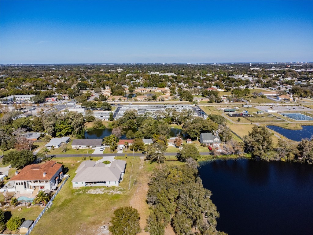 5750 60th Avenue N Saint Petersburg FL 33709 TB8453396 image14