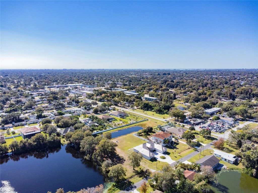 5750 60th Avenue N Saint Petersburg FL 33709 TB8453396 image17