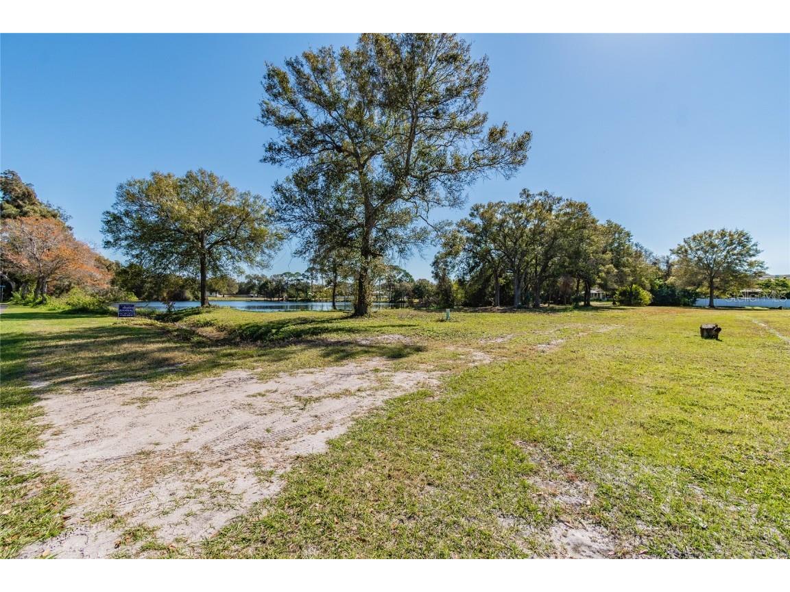 5750 60th Avenue N Saint Petersburg FL 33709 TB8453396 image18