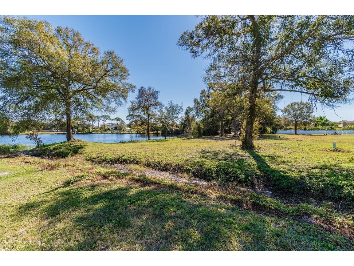 5750 60th Avenue N Saint Petersburg FL 33709 TB8453396 image27