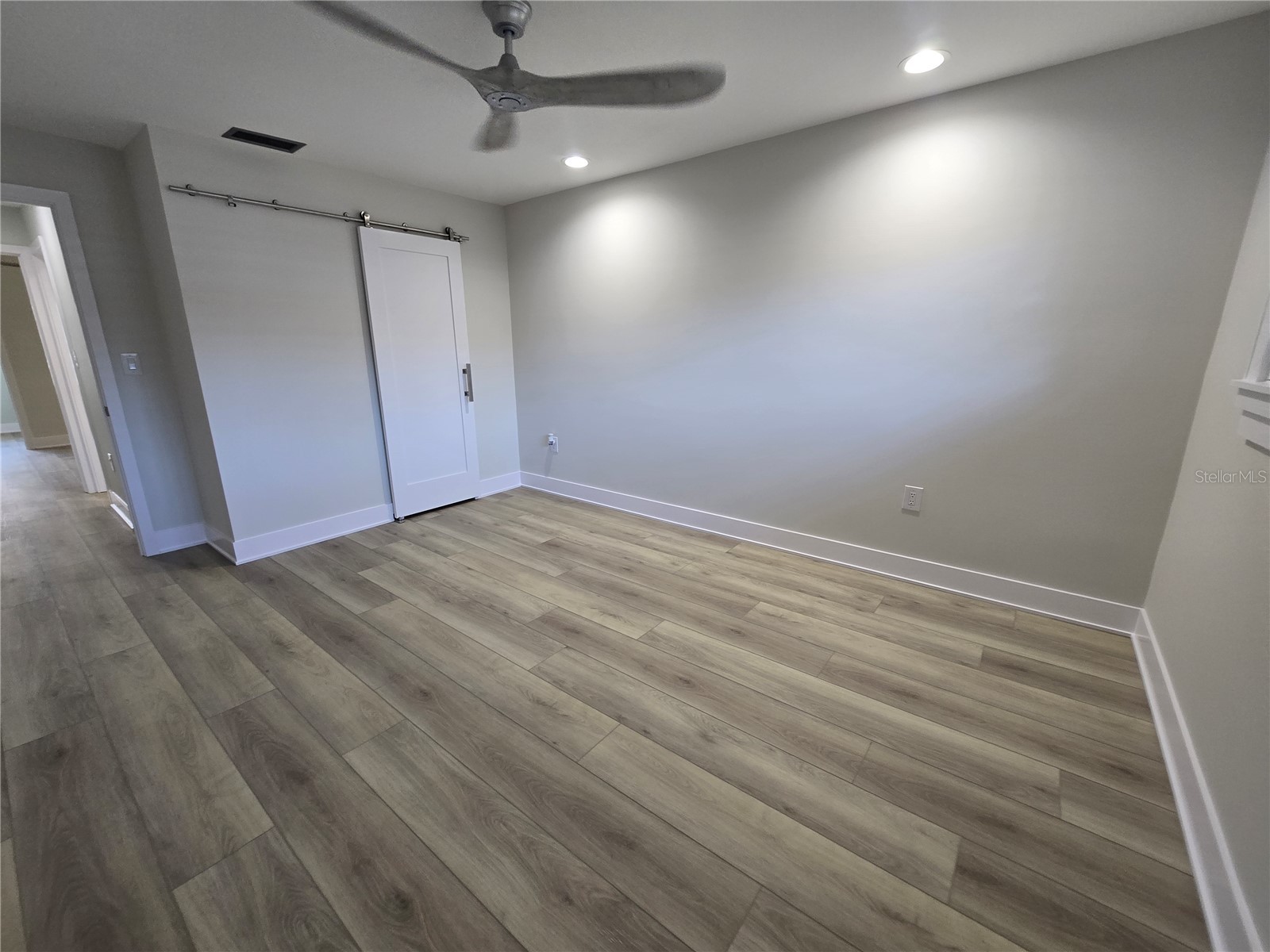 5750 80th Street N #A106 Saint Petersburg FL 33709 TB8517797 image49