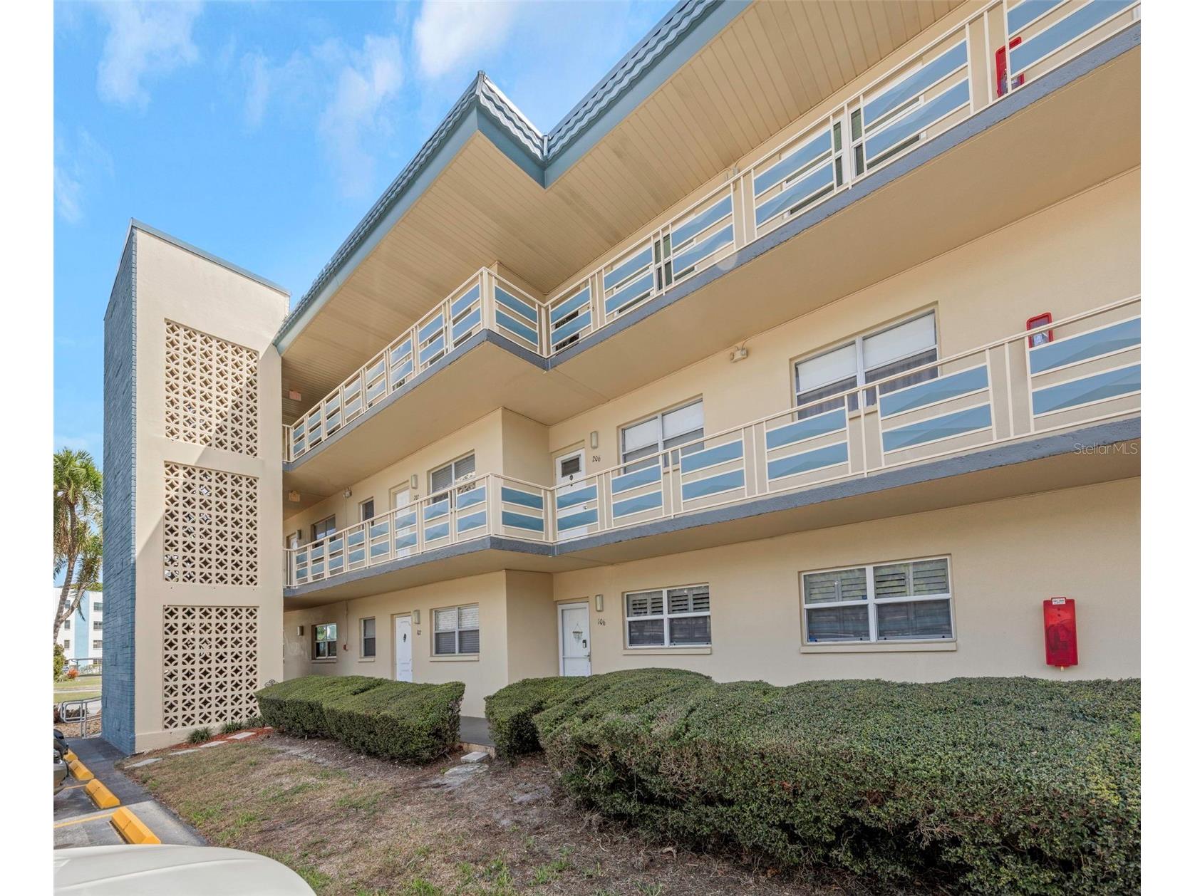 5750 80th Street N #B-206 Saint Petersburg FL 33709 TB8483548 image2