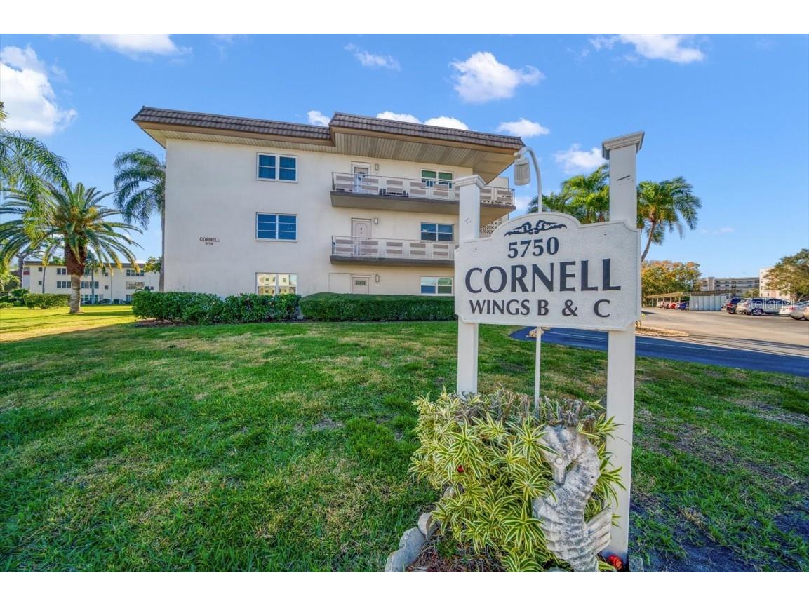 5750 80th Street N #B304 Saint Petersburg FL 33709 U8228530 image1