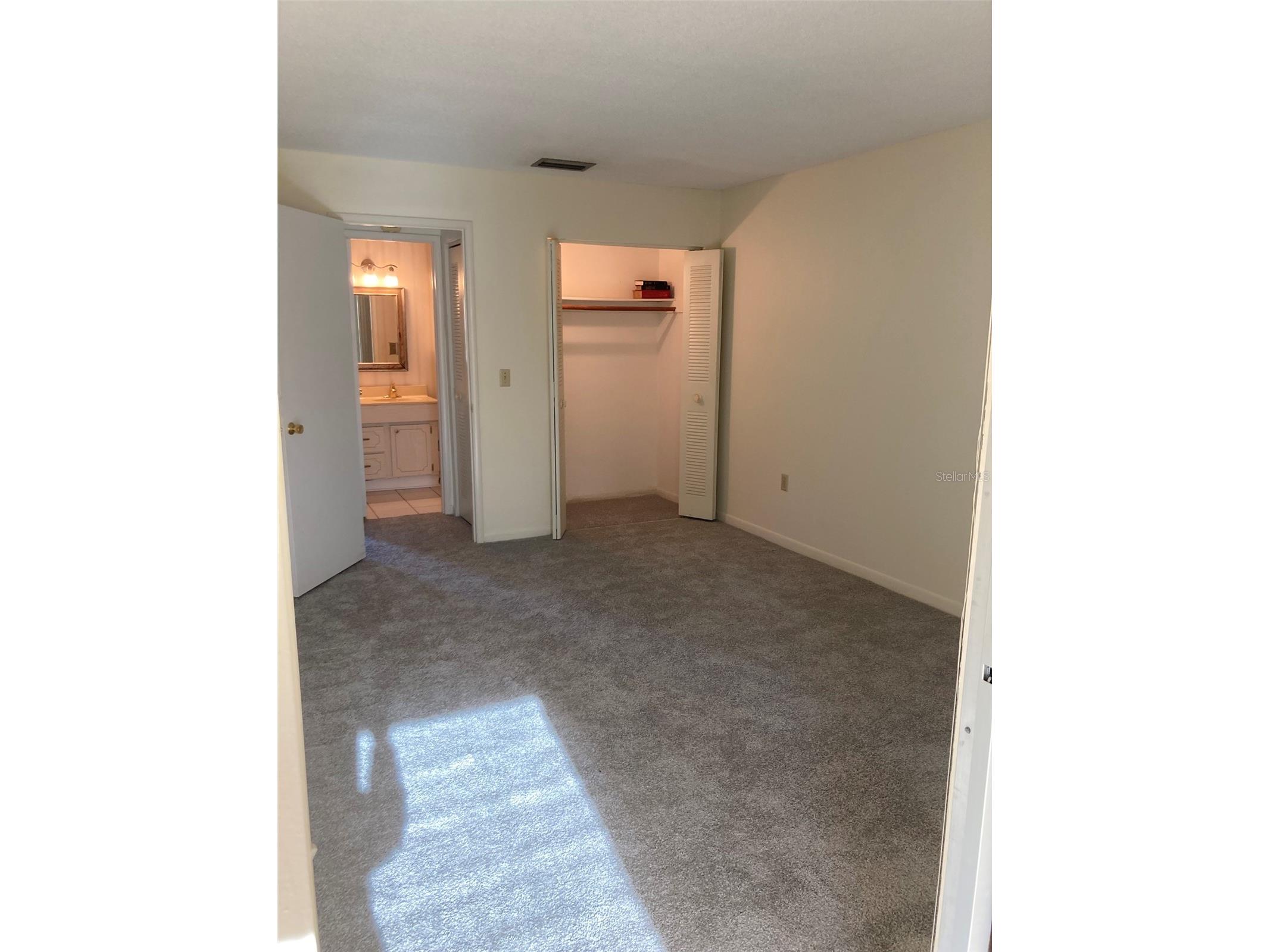 5750 80th Street N #C202 Saint Petersburg FL 33709 TB8484664 image21