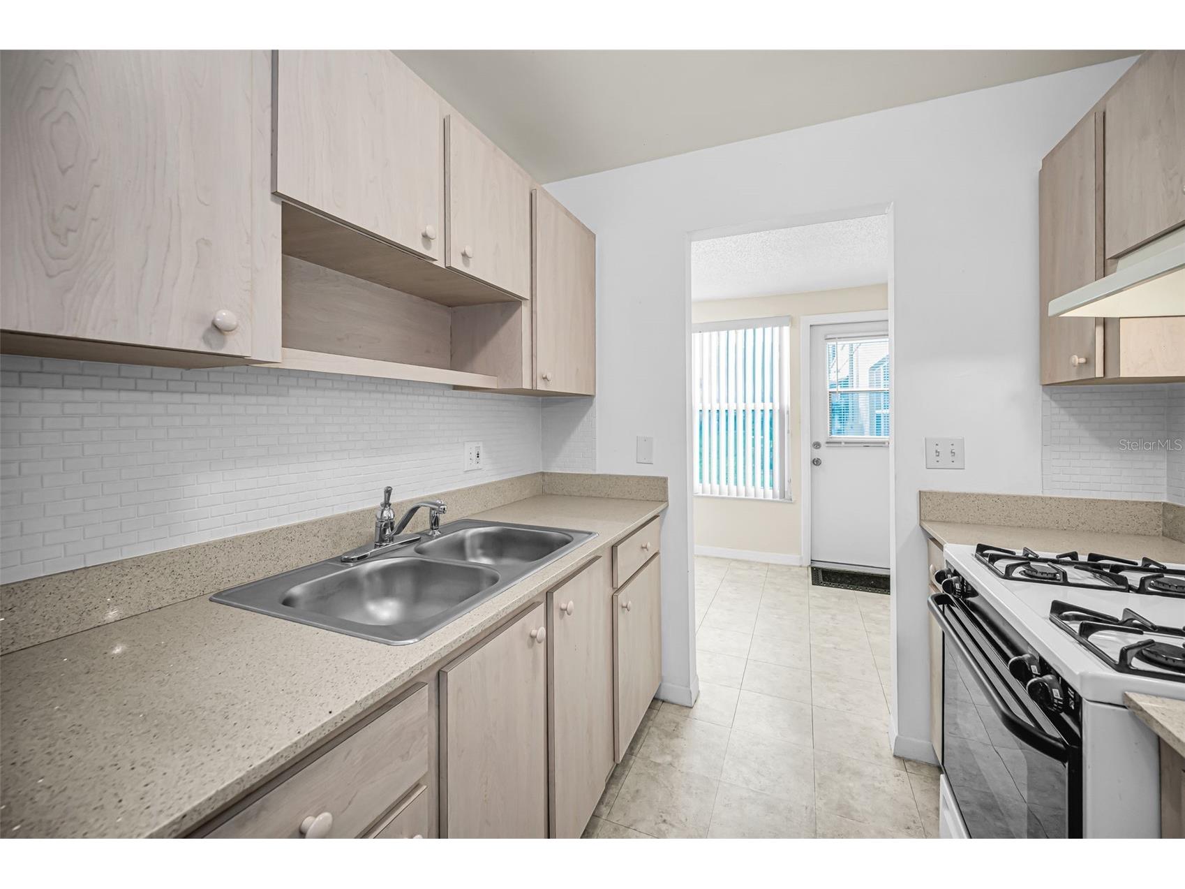 5750 80th Street N #D101 Saint Petersburg FL 33709 TB8512601 image11