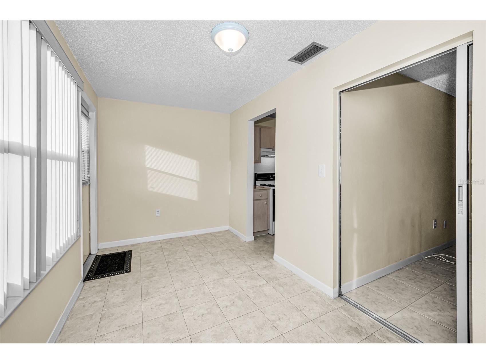 5750 80th Street N #D101 Saint Petersburg FL 33709 TB8512601 image15