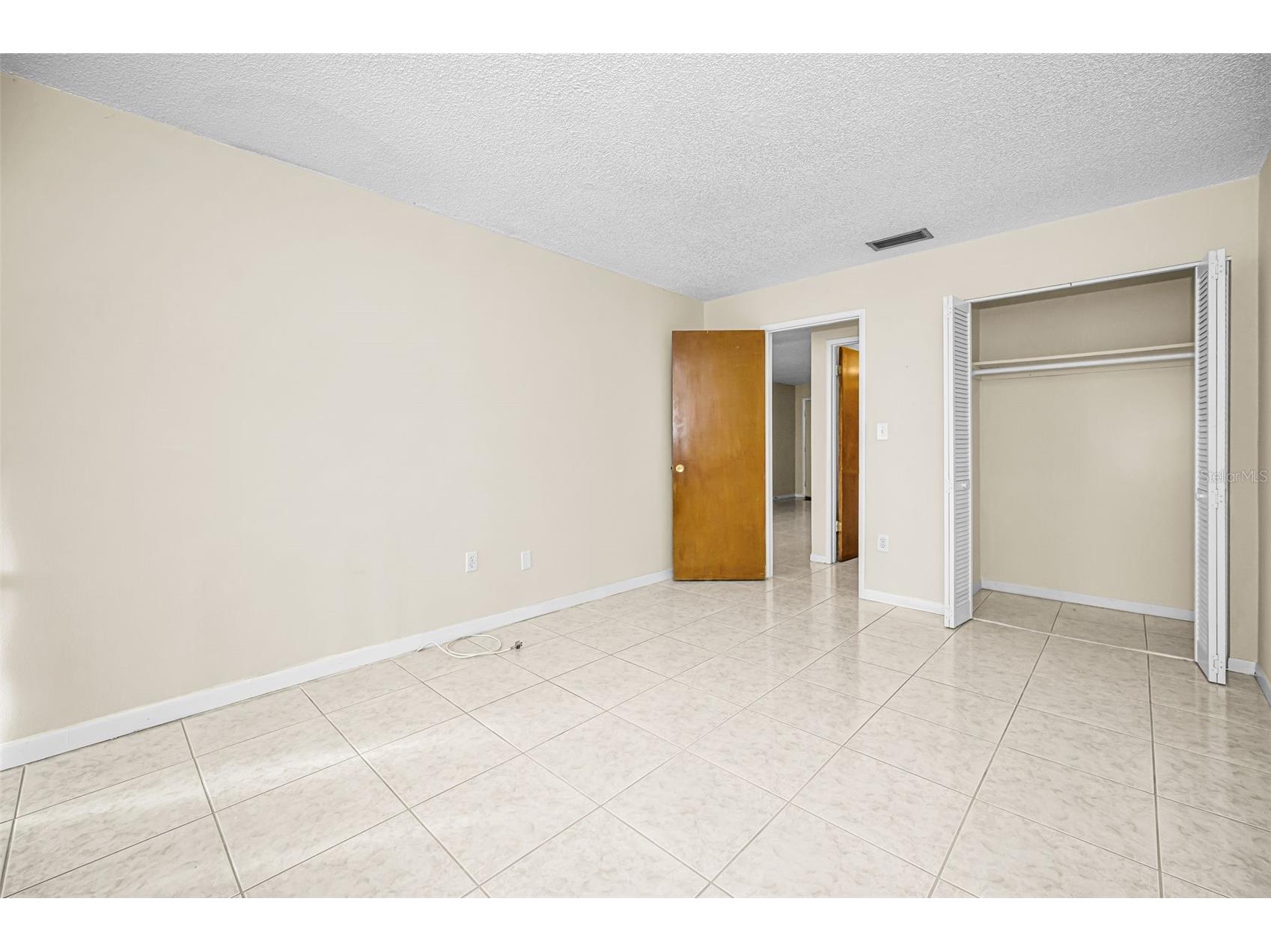 5750 80th Street N #D101 Saint Petersburg FL 33709 TB8512601 image19