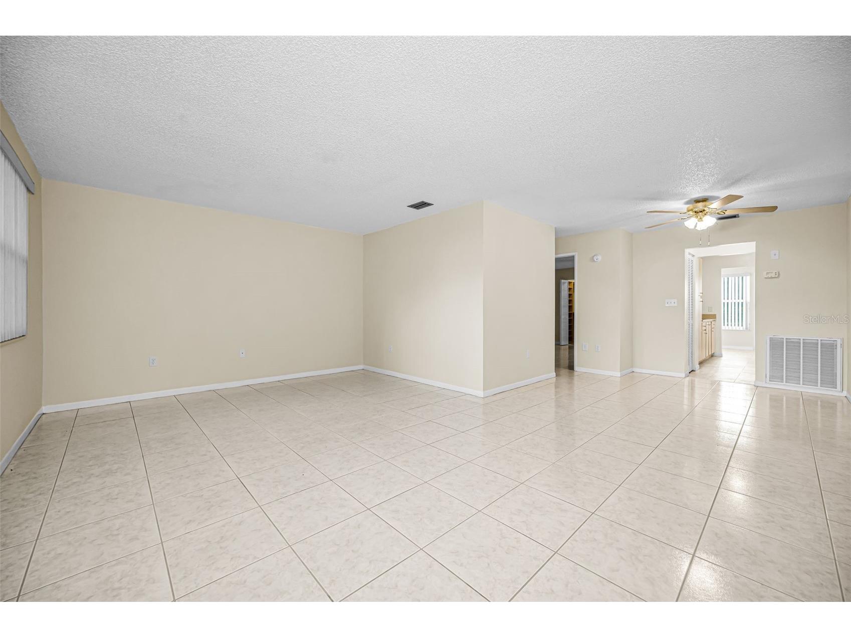 5750 80th Street N #D101 Saint Petersburg FL 33709 TB8512601 image6