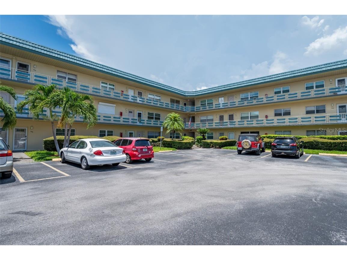 5750 80th Street N #D301 Saint Petersburg FL 33709 U8249058 image1