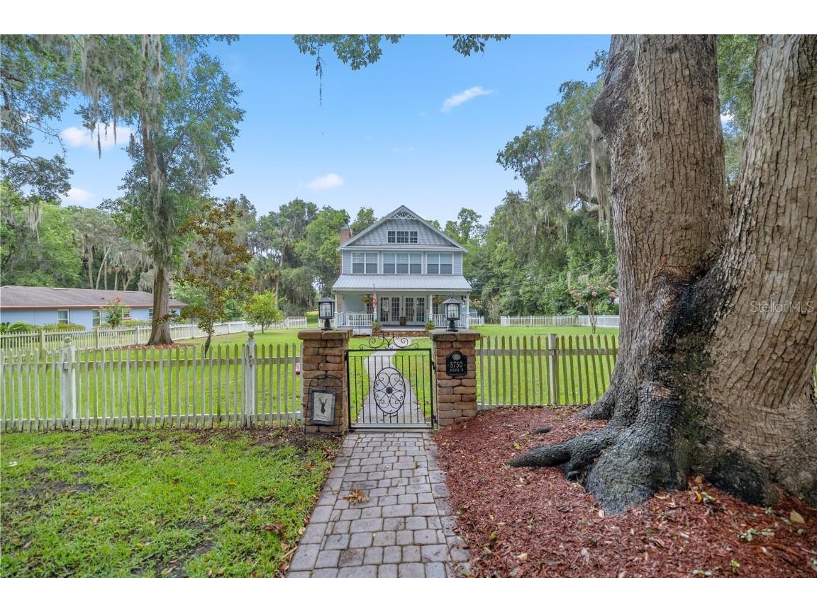 5750 Avenue H Mc Intosh FL 32664 OM680700 image1