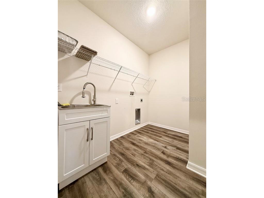 5750 Desert Rose Place Tampa FL 33615 TB8452450 image3