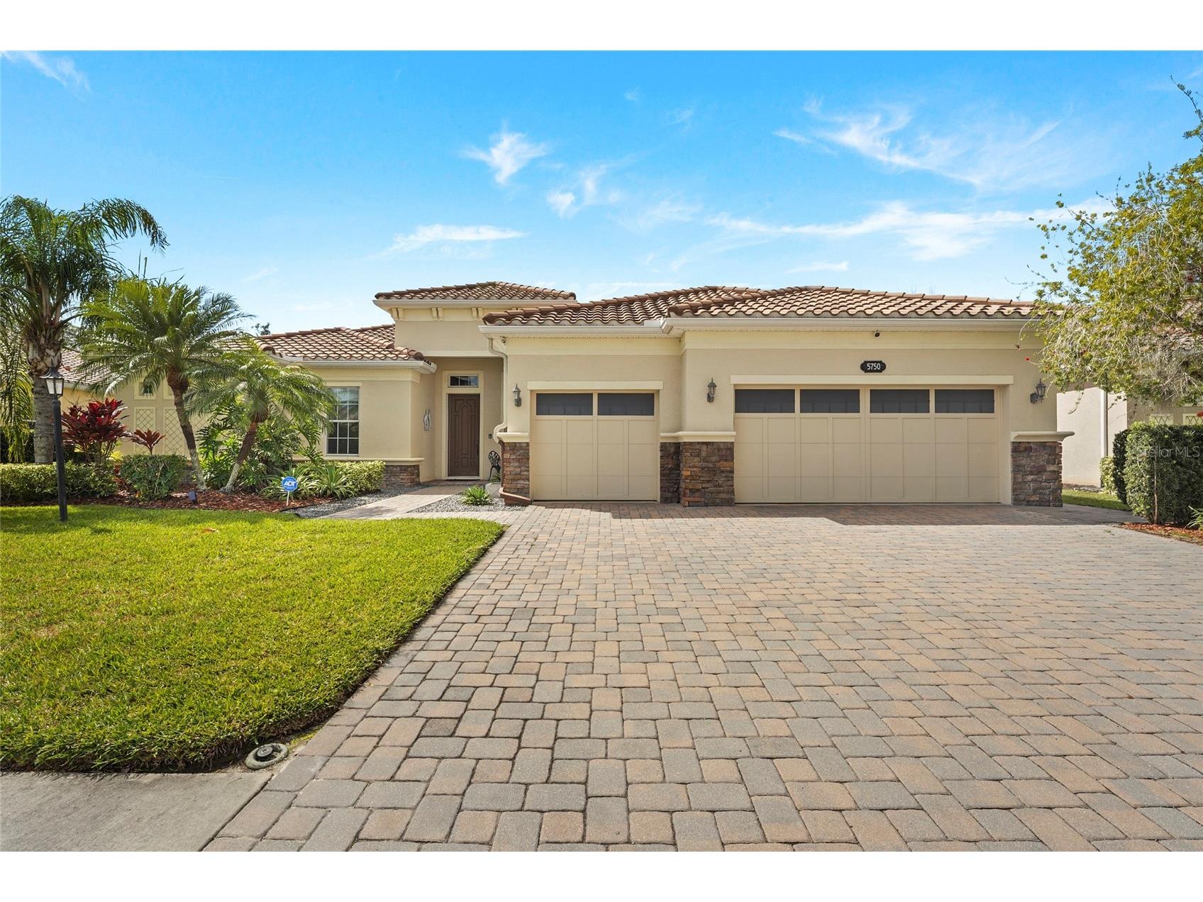 5750 Rock Dove Drive Sarasota FL 34241 A4680889 image3