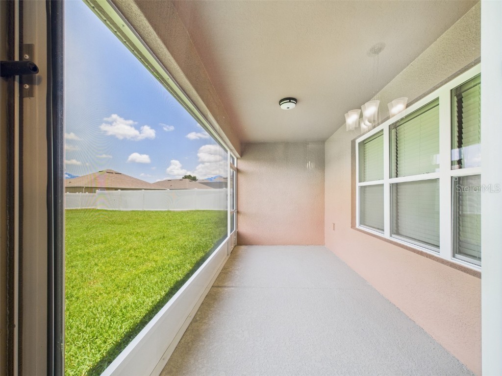 5751 Lakeside Landings Boulevard Winter Haven FL 33881 P4935179 image21