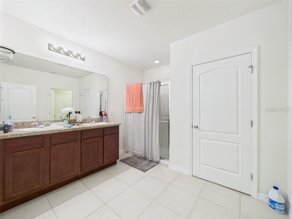 5751 Lakeside Landings Boulevard Winter Haven FL 33881 P4935179 image29