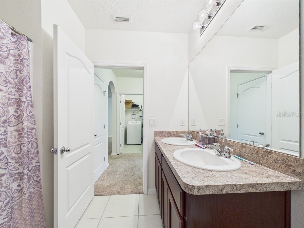 5751 Lakeside Landings Boulevard Winter Haven FL 33881 P4935179 image45