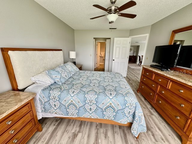 5753 Avista Drive Sarasota FL 34243 A4699194 image29