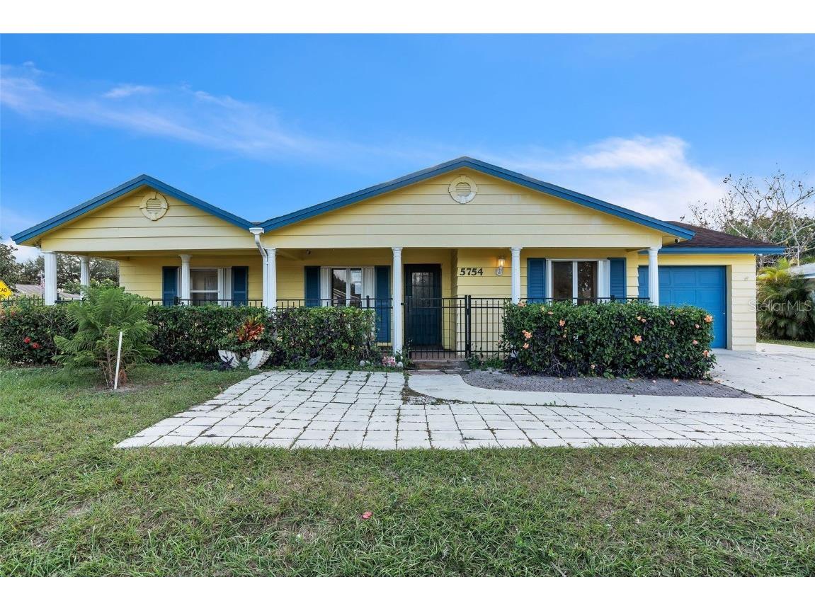 5754 Oak Hill Manor Drive Orlando FL 32839 TB8337909 image1