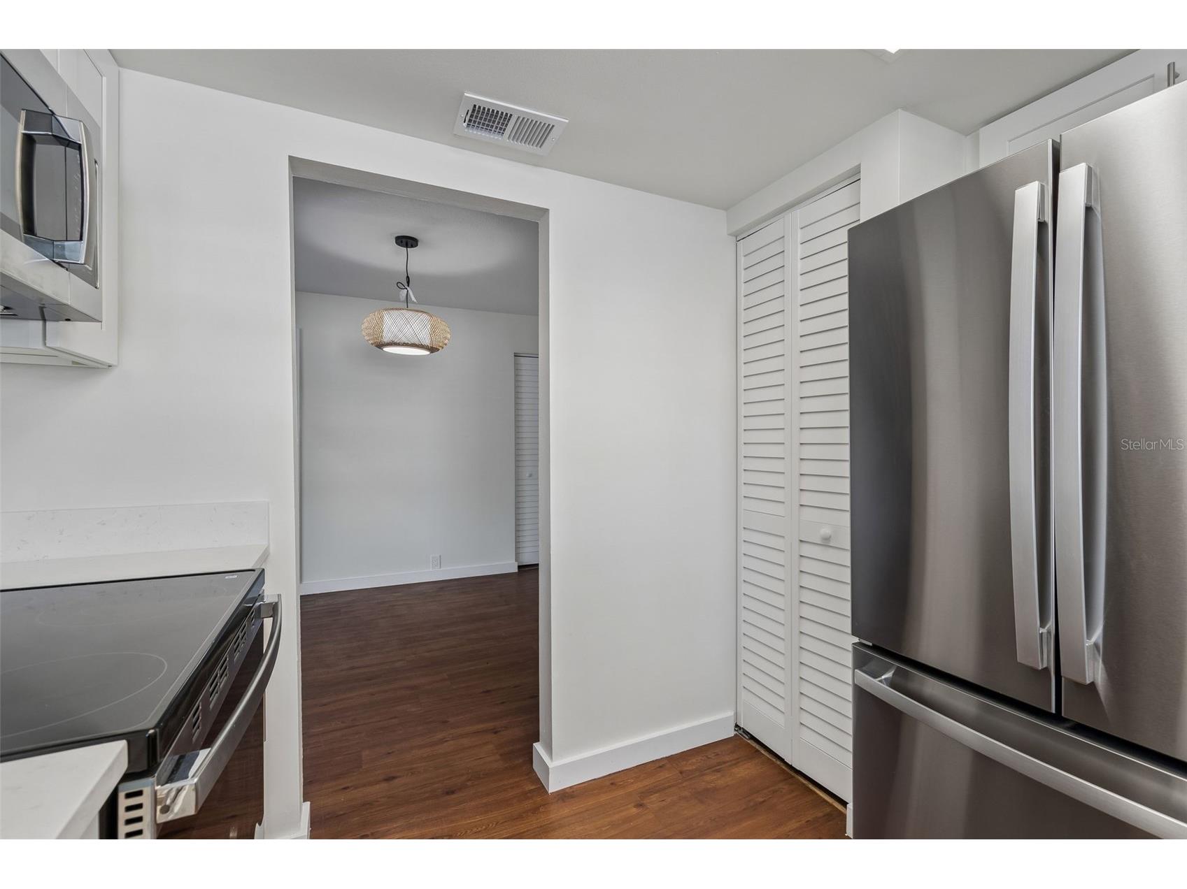 5756 Calais Boulevard N #8 Saint Petersburg FL 33714 TB8484680 image13