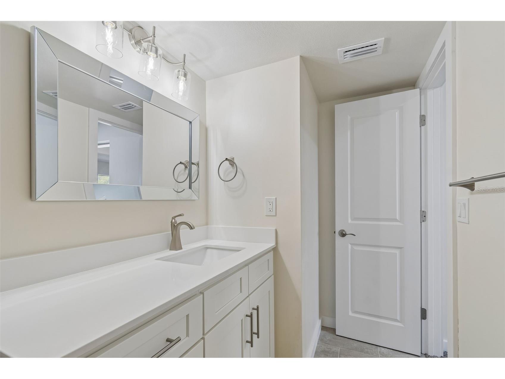 5756 Calais Boulevard N #8 Saint Petersburg FL 33714 TB8484680 image31