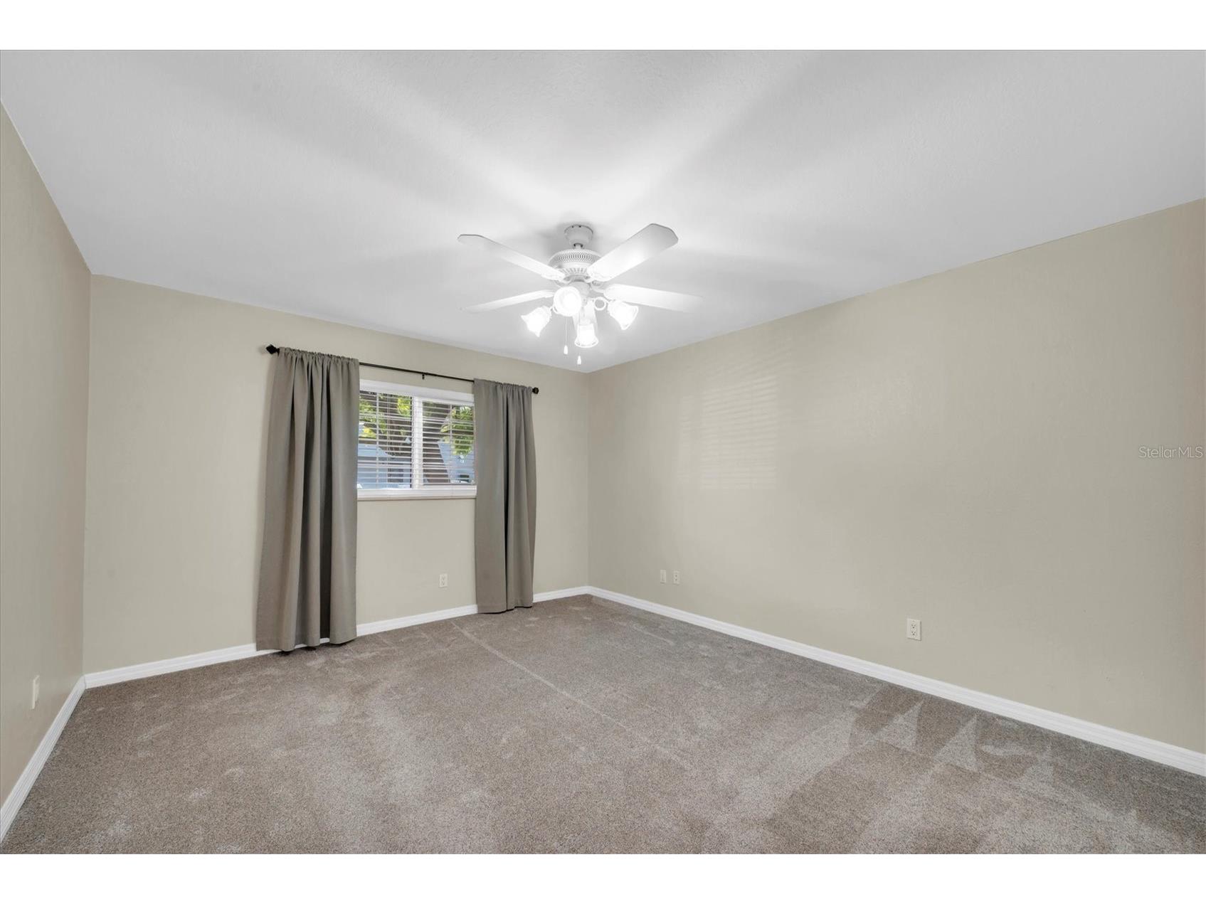 5757 Calais Boulevard N #2 Saint Petersburg FL 33714 TB8477496 image17