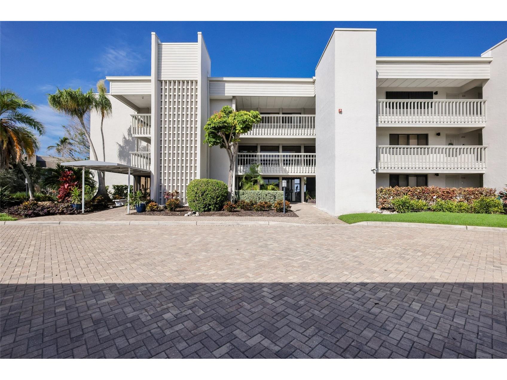 5757 Gulf Of Mexico Drive #205 Longboat Key FL 34228 - GULF A4699882 image34
